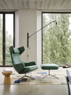 Vitra Grand Repos Lænestol inkl. Fodskammel, cognac (Premium Læder) fra> Fodskamler|Lænestole