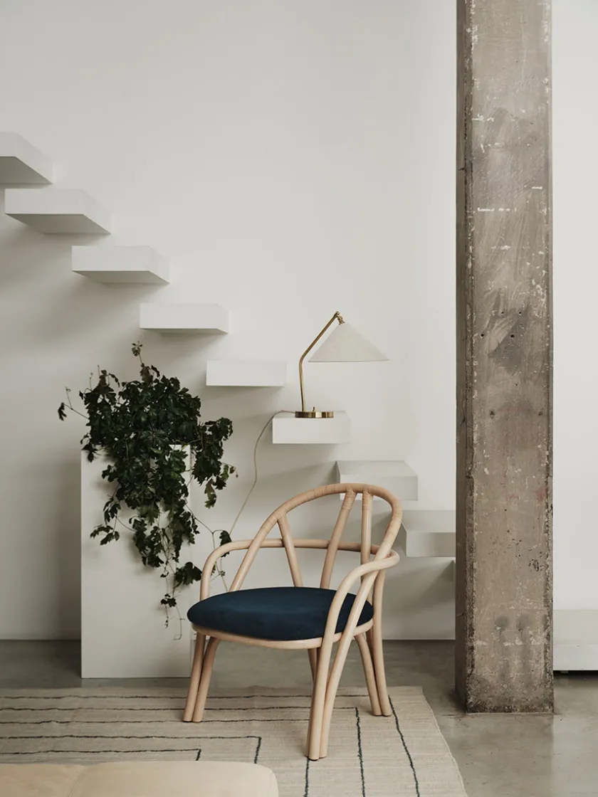 GUBI Gräshoppa bordlampe fra> Spots