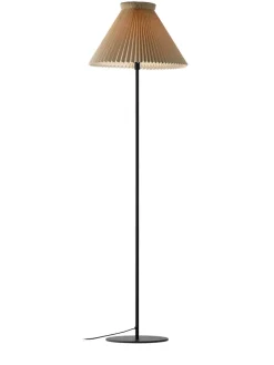 Le Klint 334H Gulvlampe, buttermilk fra> Gulvlamper|Spots