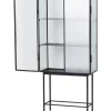 Ferm Living Haze Vitrineskab fra> Vitrineskabe