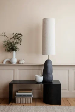 Ferm Living Hebe Lampe base, stor fra> Gulvlamper|Spots