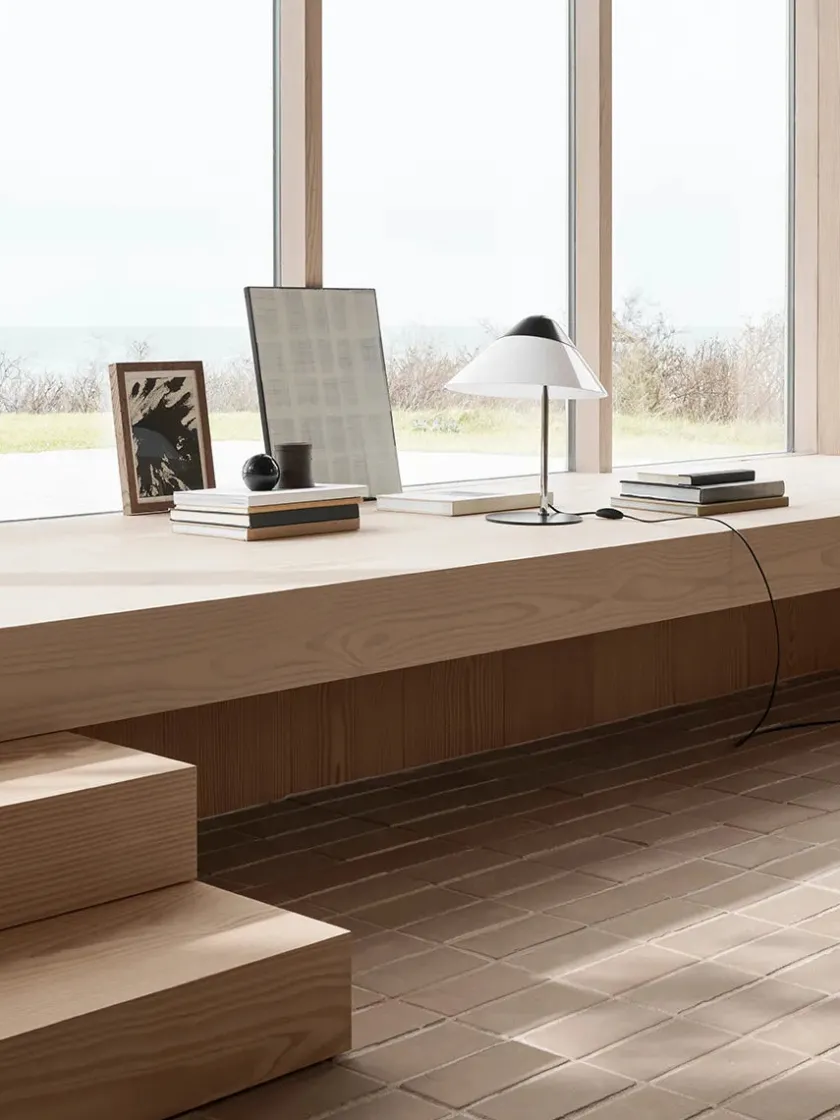 Carl Hansen & Søn HJW02 Opala Bordlampe af Hans J. Wegner> Skrivebordslamper|Spots