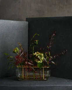 Fritz Hansen Ikebana Vase Long, stål af Jaime Hayon><noscript><img width=