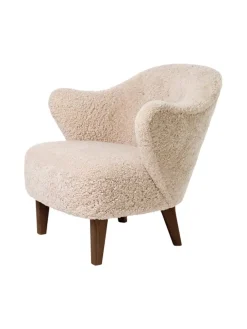 Audo Copenhagen Ingeborg med Fodskammel, sahara fra><noscript><img width=