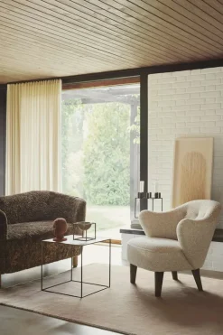 Audo Copenhagen Ingeborg med Fodskammel, sahara fra><noscript><img width=