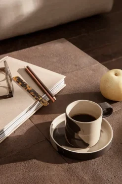 Ferm Living Inlay Cup with Saucer fra> Service