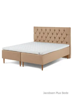 Jacobsen Plus Beds – Sengegavl Chest, Sand><noscript><img width=