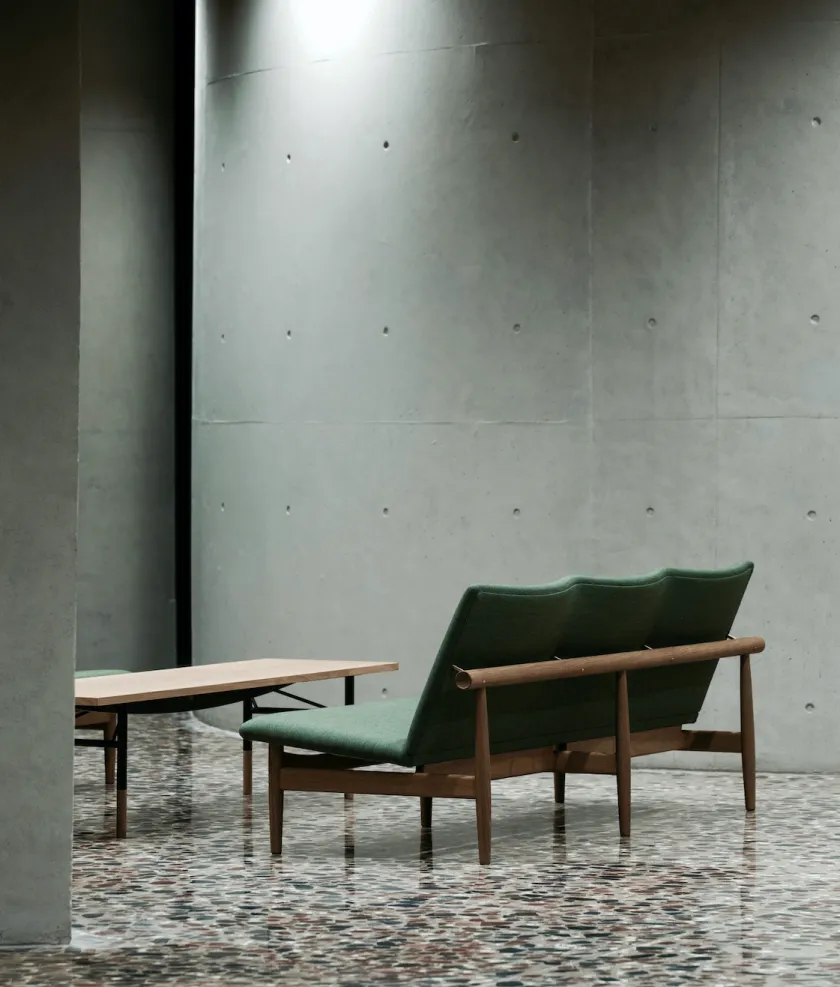 House of Finn Juhl Japan 3 pers. sofa, valnød af Finn Juhl> Sofaer