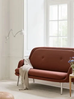 Fritz Hansen JH140 Fri Sofa fra><noscript><img width=