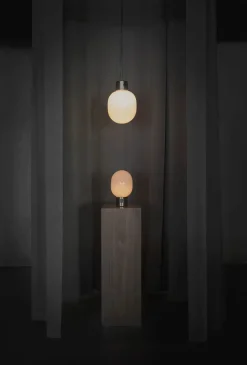 Audo Copenhagen JWDA Metallic Bordlampe fra> Portable Lamper|Spots