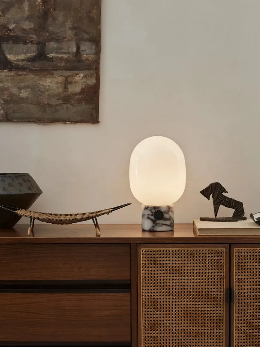 Audo Copenhagen JWDA Table Lamp, red travertine stone fra> Spots