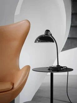 Fritz Hansen Kaiser Idell Bordlampe, kipbar fra> Skrivebordslamper|Spots
