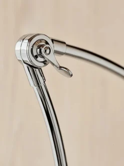 Fritz Hansen Kaiser Idell 6559-W væglampe fra><noscript><img width=