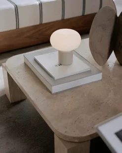 New Works Karl-Johan portable bordlampe, Light Grey fra> Portable Lamper|Spots