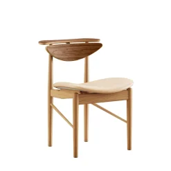 House of Finn Juhl Karmstolen, eg olie/valnød af Finn Juhl><noscript><img width=