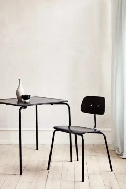 Montana Kevi 2060 stol i sort lak fra><noscript><img width=