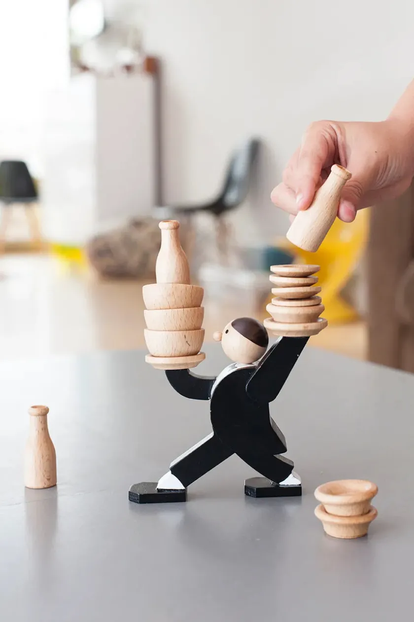 Kikkerland Don't Tip The Waiter, stacking game>Børn Legetøj|Spil