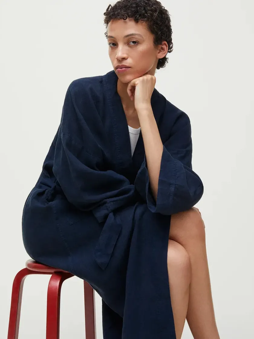 Aiayu Kimono Linen, navy fra> Gaver Til Hende|Tøj