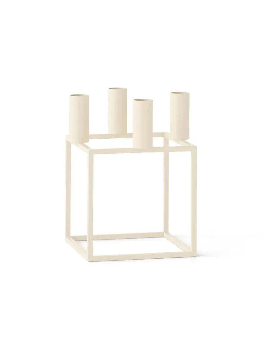 Audo Copenhagen Kubus 4 Lysestage, ivory fra> Adventsstager|Lysestager