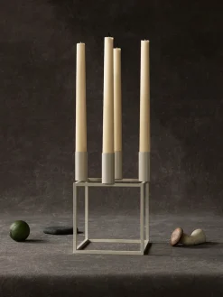 Audo Copenhagen Kubus 4 Lysestage, ivory fra> Adventsstager|Lysestager