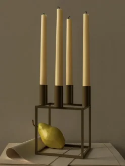 Audo Copenhagen Kubus 4 Lysestage, olive fra> Adventsstager|Lysestager