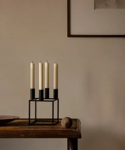 Audo Copenhagen Kubus 4 Lysestage, olive fra><noscript><img width=