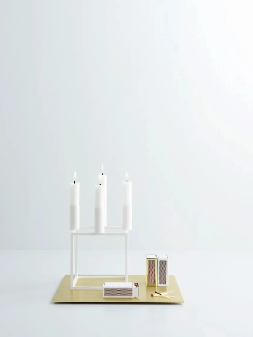 Audo Copenhagen Kubus 4 Lysestage, zink fra> Adventsstager|Lysestager