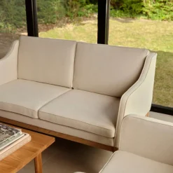 FDB Møbler L45 MK154 2 pers. sofa, beige tekstil af Mogens Koch> Sofaer