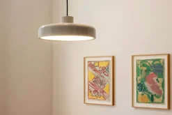 Nine Lacquer pendant medium, black fra><noscript><img width=