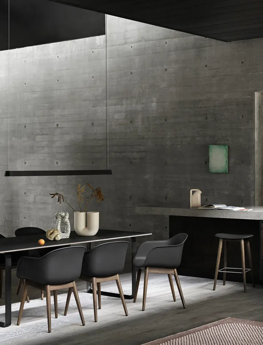 Muuto Linear Pendant Lamp 169,2 cm, black fra> Pendler|Spots