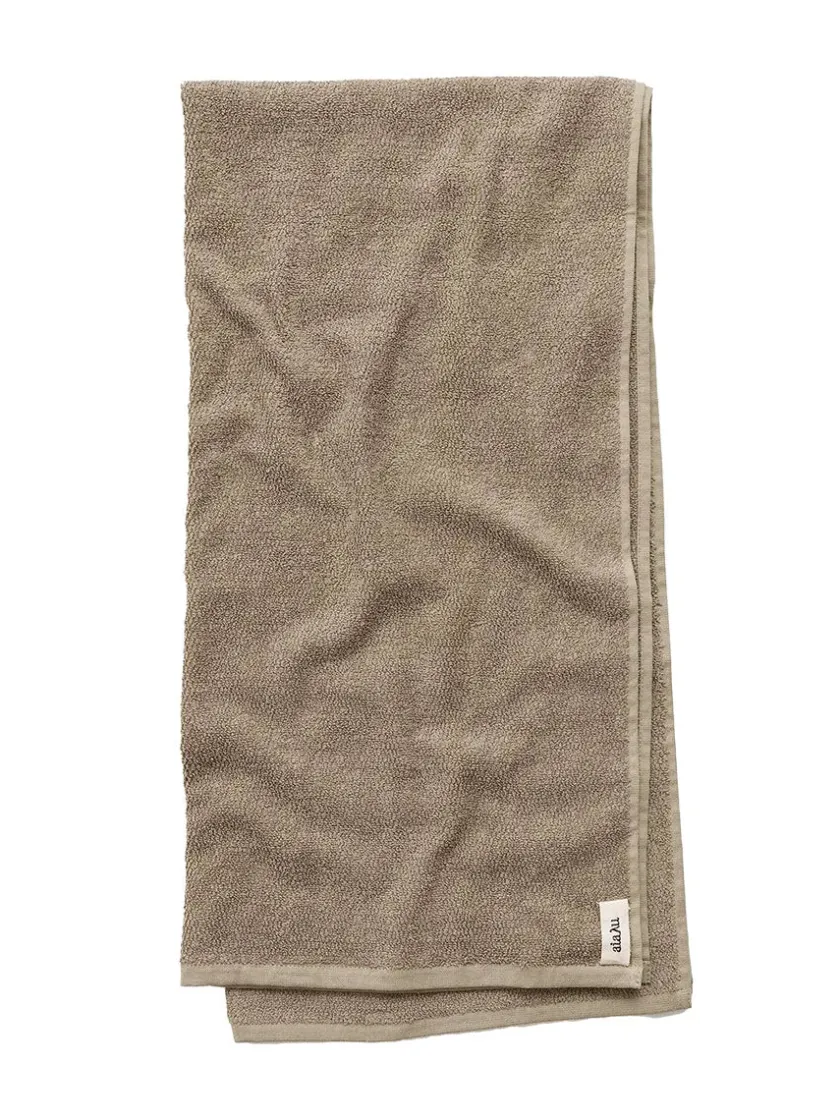 Aiayu Linen Bath Towel, 70 x 140 cm fra> Badeværelsestekstiler