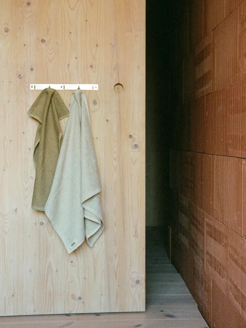 Aiayu Linen Hand Towel, 50 x 90 cm fra> Badeværelsestekstiler