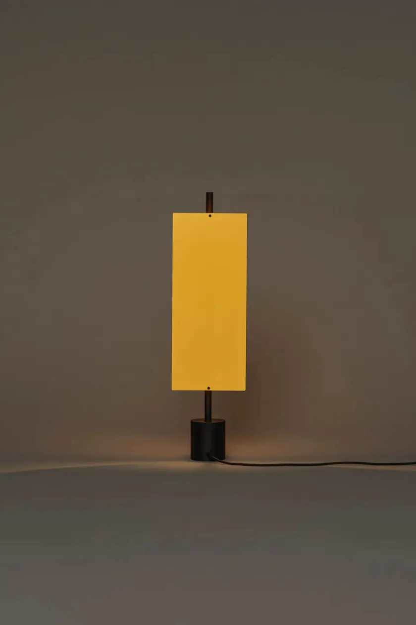 Santa & Cole Lámina Dorada 45 Bordlampe fra Santa and Cole> Spots