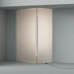 Astep LT8 Gulvlampe fra><noscript><img width=