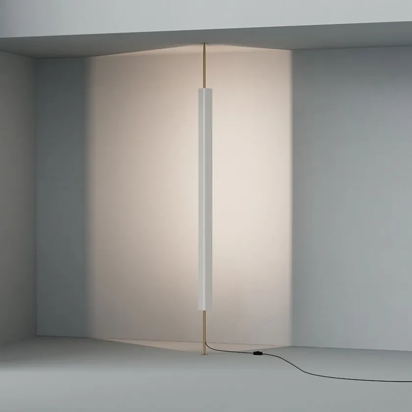 Astep LT8 Gulvlampe fra> Gulvlamper|Spots