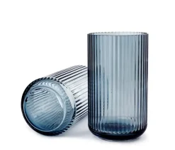 Lyngby Porcelæn Lyngbyvasen i hvid fra><noscript><img width=