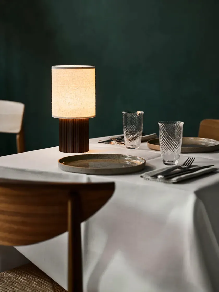 &Tradition Manhattan Bordlampe SC52 fra> Gaver Til Ham|Portable Lamper