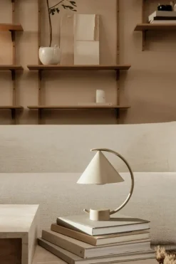 Ferm Living Meridian Lamp fra> Spots