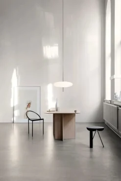 Astep Model 2065 Pendel, hvide skærme med sort ledning fra> Spots|Pendler