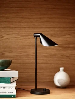 Fritz Hansen MS022 Bordlampe, sort PVD fra> Skrivebordslamper|Spots