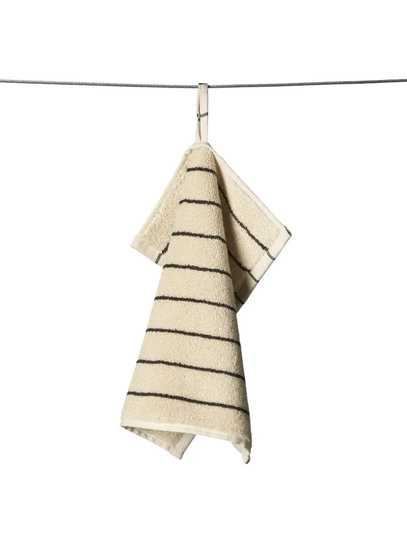 Bongusta Naram towel - Blush fra> Badeværelsestekstiler
