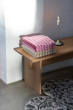 Bongusta Naram towel - Blush fra><noscript><img width=