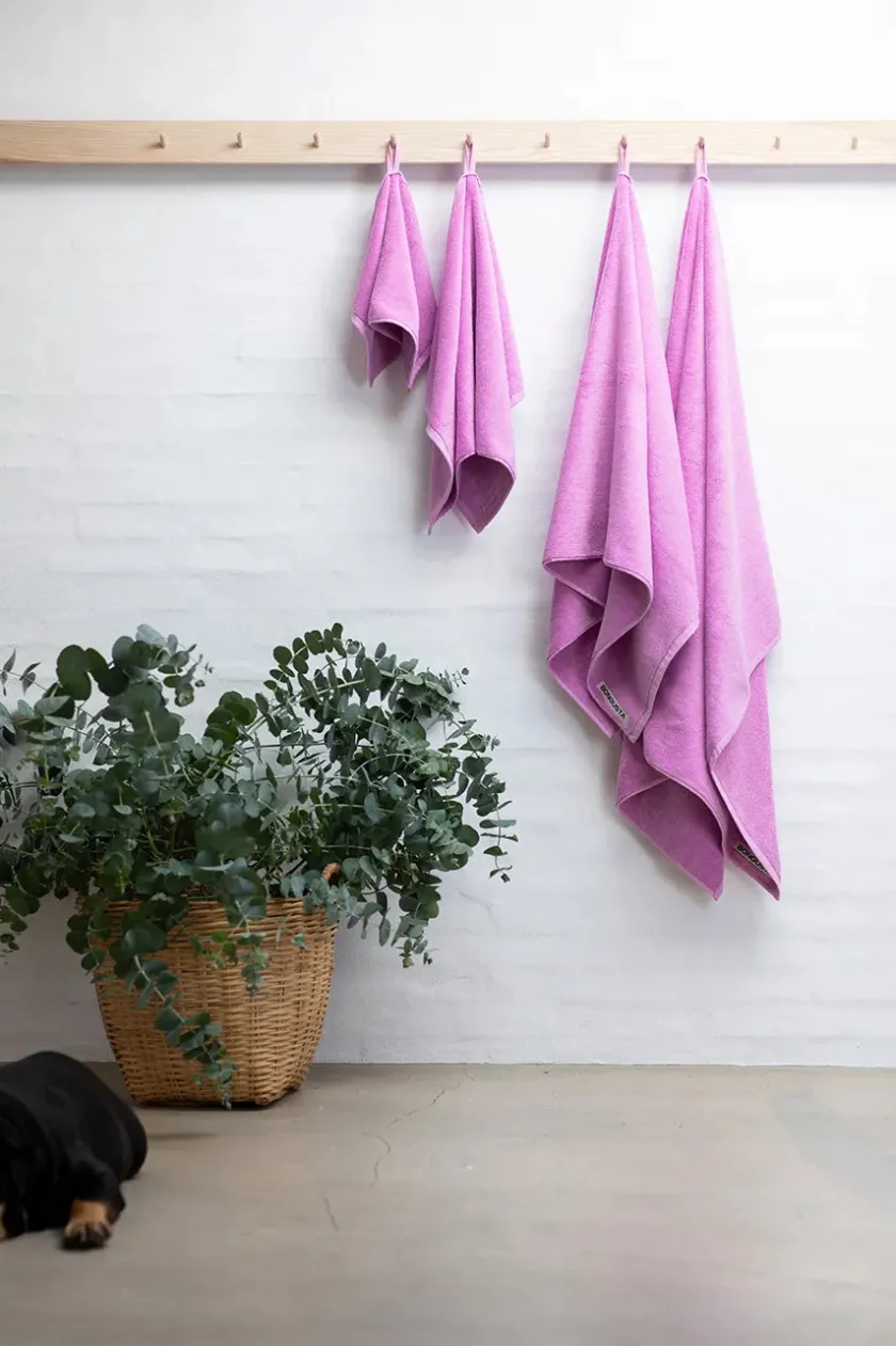 Bongusta Naram towel - Creme & Ink fra> Gaver Til Ham|Gaver Til Hende