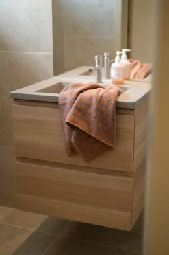 Bongusta Naram towel - Lavender Blue fra><noscript><img width=