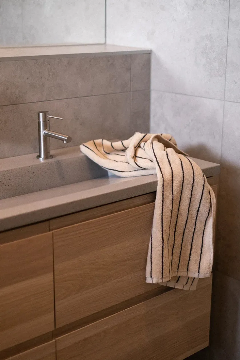 Bongusta Naram towel - Vanilla fra> Badeværelsestekstiler