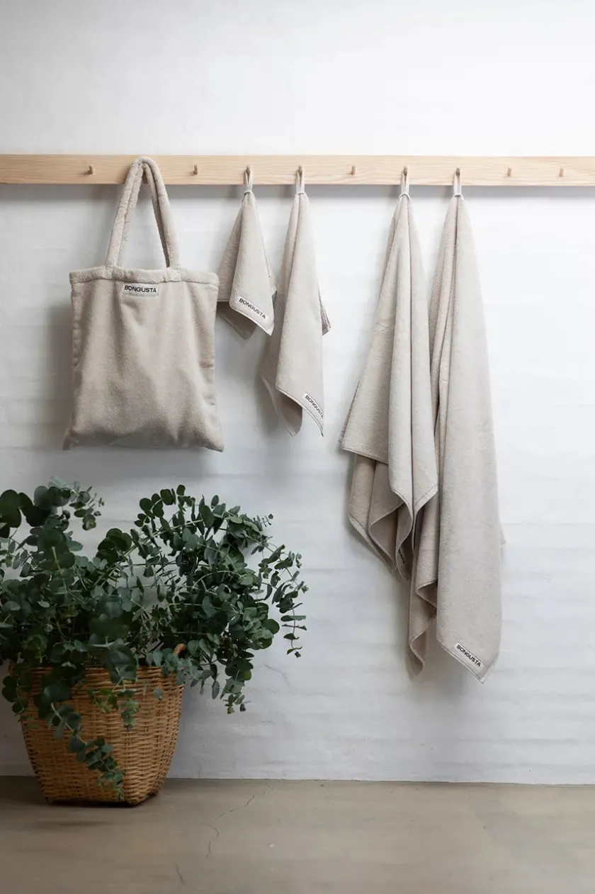 Bongusta Naram towel - Vanilla fra> Badeværelsestekstiler