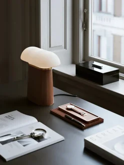 Woud Nova Table Lamp, walnut fra><noscript><img width=