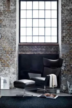 Fritz Hansen Oksen Lænestol af Arne Jacobsen><noscript><img width=