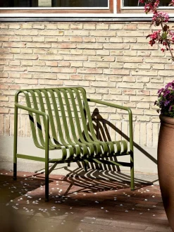 HAY Palissade Lounge Chair Low, hot galvanised fra><noscript><img width=