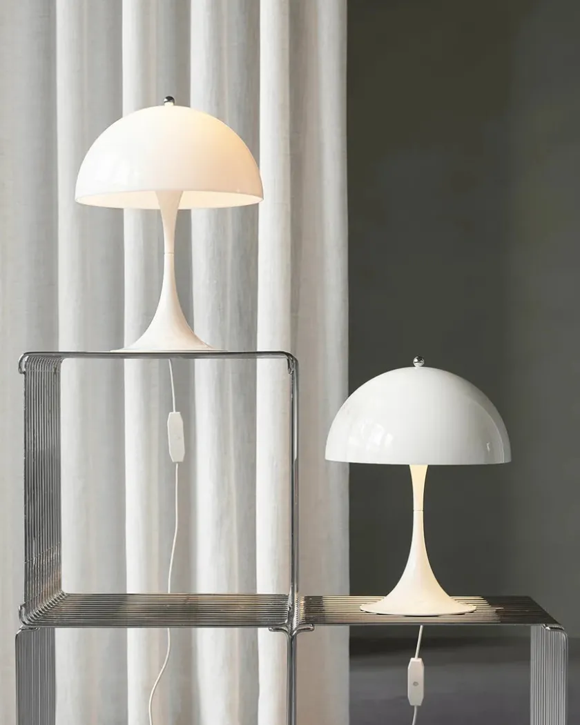 Louis Poulsen Panthella 250 bordlampe, koral af Verner Panton> Spots